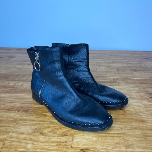 SCHUTZ Black Leather Silver Studded Side Zip Ankle Booties Size 7.5 - Picture 1 of 7